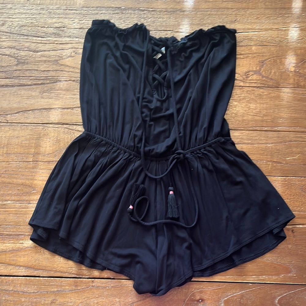 black size xs romper with crisscross front